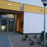 Апартаменты Miodowy Dom - *